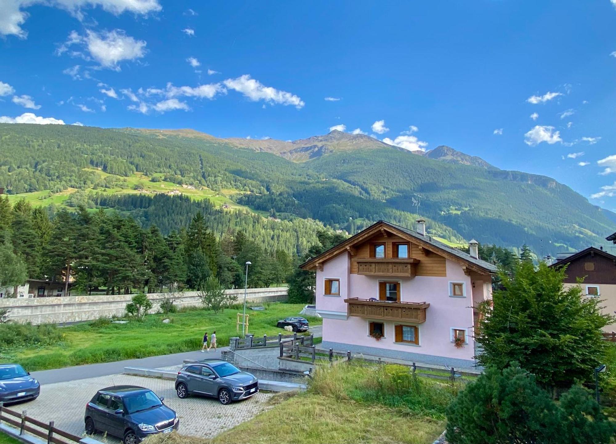 Appartamento In Residence Santa Lucia Bormio Exterior foto